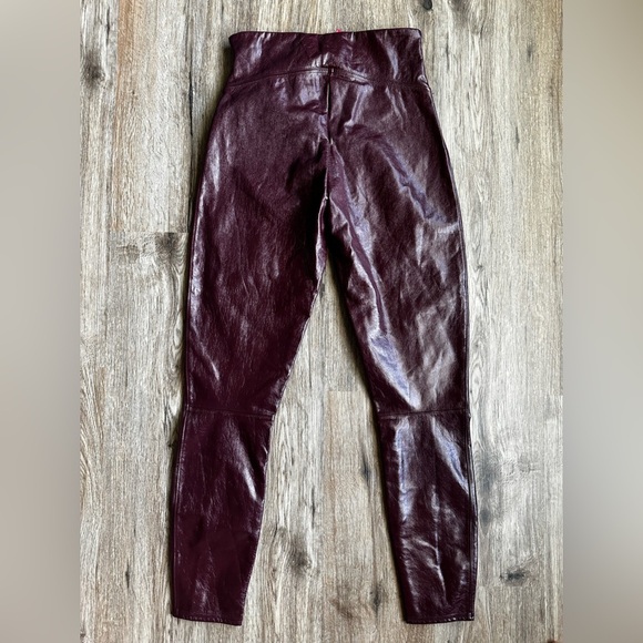 Spanx Faux Patent Leather Leggings Ruby Red Burgundy Medium $128 - Picture 7 of 9